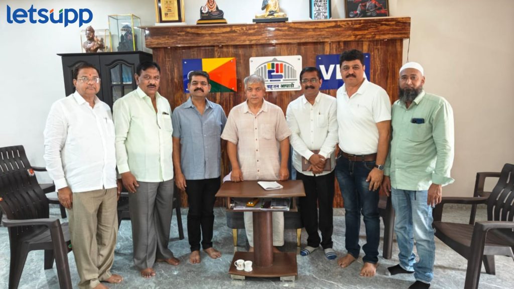 Praksha Ambedkar : चर्चा झाली निर्णय त्यांनी घ्यावा; विशाल पाटील वंचितकडून लढणार? आंबेडकरांचे स्पष्ट संकेत