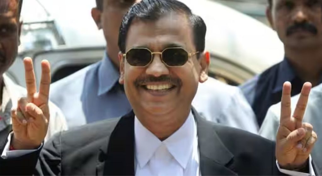 लोकसभा निवडणुकीच्या मैदानात पराभवाचा सामना करावा लागलेले उज्ज्वल निकम यांना आता पुन्हा विशेष सरकारी वकील म्हणून नियुक्ती मिळालीय.