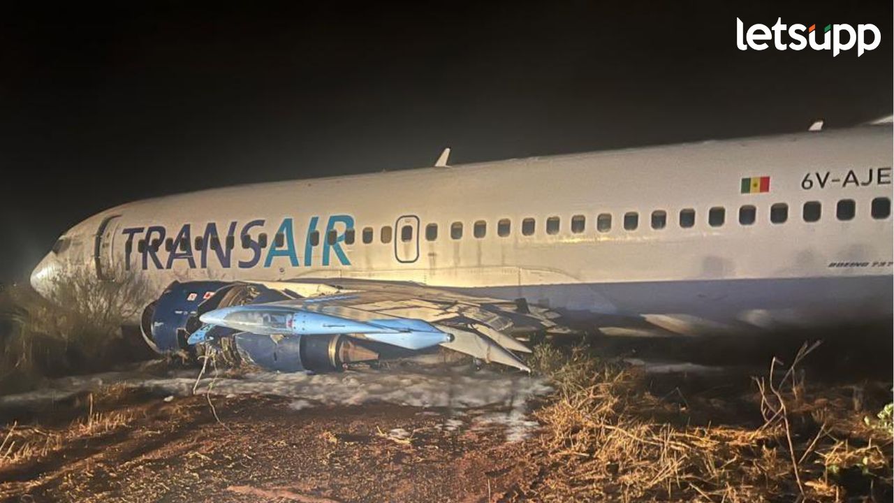 मोठी बातमी : द.आफ्रिकेत मोठा अपघात; प्रवाशांना घेऊन जाणारे बोइंग 737 विमान धावपट्टीवर कोसळले