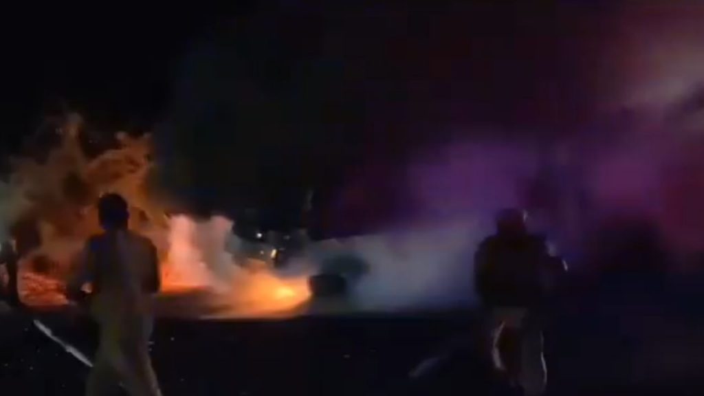 आंध्र प्रदेशात भीषण अपघात! हायवेवर बस-ट्रक धडकेत सहा प्रवाशांचा जळून मृत्यू