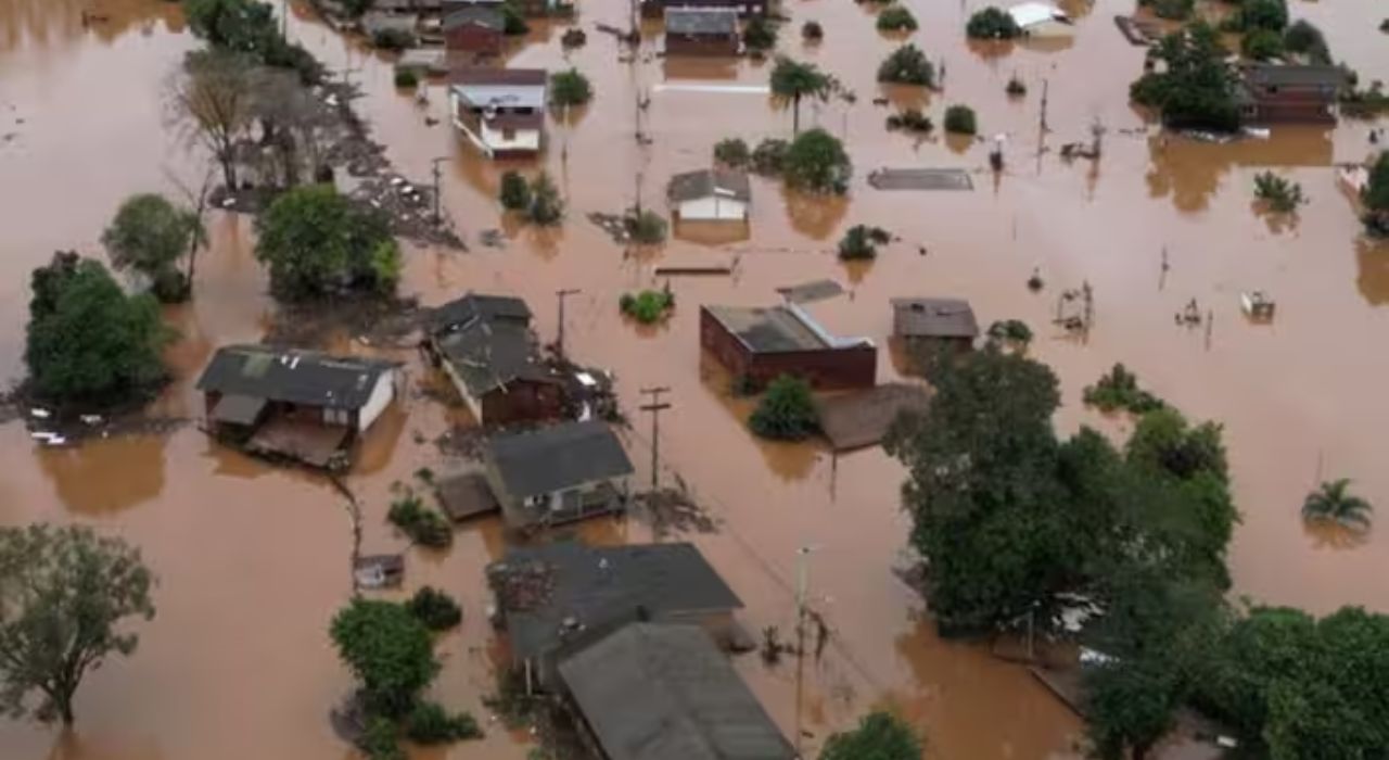 Brazil Flood : ब्राझीलमध्ये पूर अन् पावसाचे थैमान; 57 लोकांचा मृत्यू, हजारो बेघर
