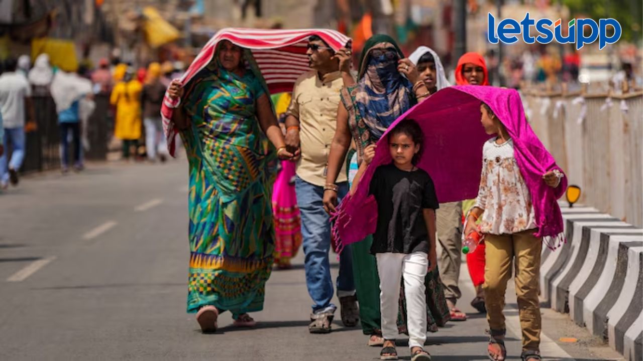 देशात उष्णतेचा कोप; तब्बल 54 जणांनी गमावले जीव, दिल्लीत आज धुळीच्या वादळाची शक्यता देशात उष्णते कोप; तब्बल 42 जणांनी गमावले जीव, दिल्लीत आज धुळीच्या वादळाची शक्यता