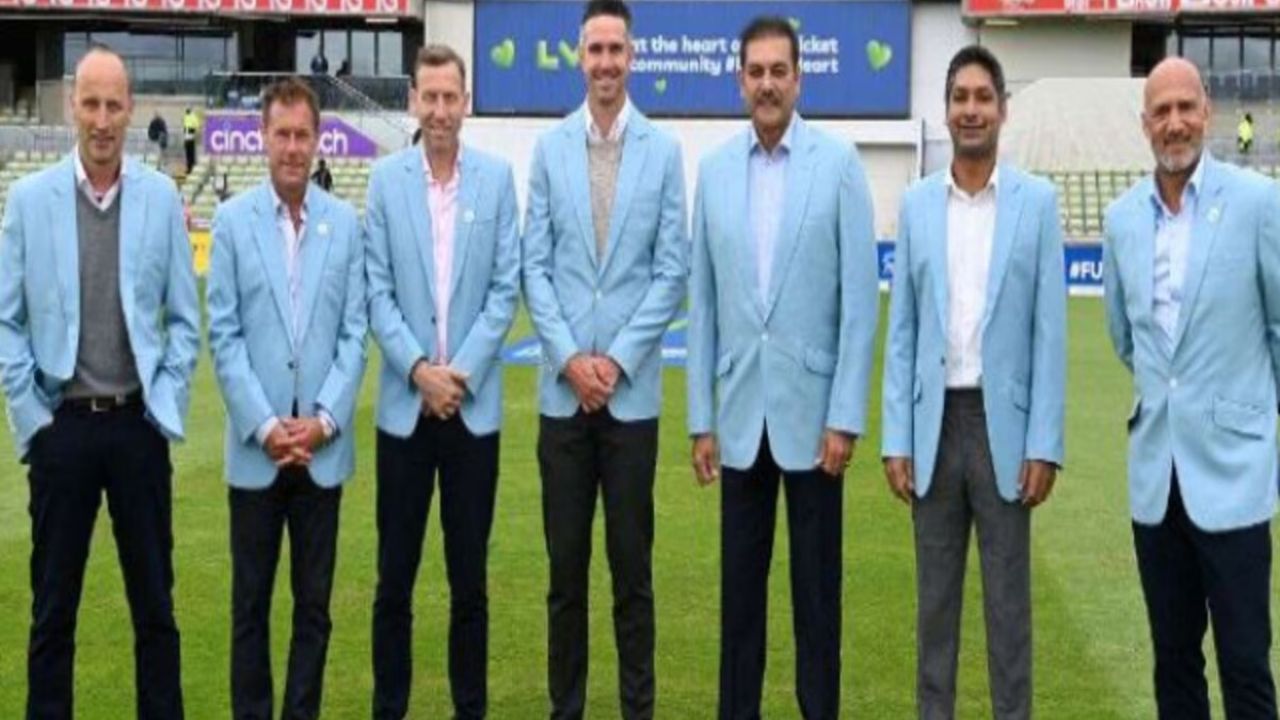 20 संघ, 55 सामने अन् 40 कॉमंटेटर्स..टी 20 विश्वचषकात ‘या’ दिग्गजांच्या हाती माईक 20 संघ, 55 सामने अन् 40 कॉमंटेटर्स..टी 20 विश्वचषकात 'या' दिग्गजांच्या हाती माईक