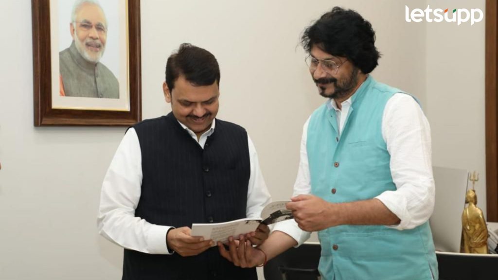 Devendra Phadnavis यांना भावला 'स्वरगंधर्व सुधीर फडके' तरुणांना चित्रपट पाहण्याचे केले आवाहन