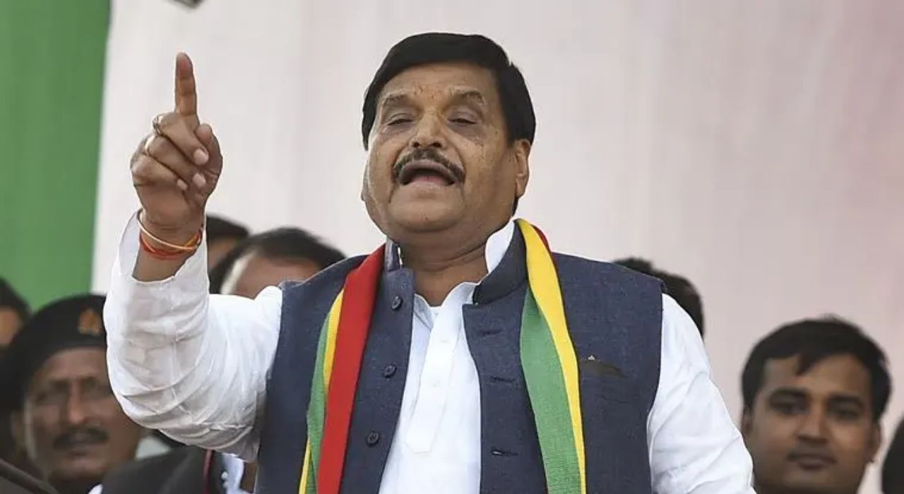 “भाजपला मोठ्या मार्जिनने विजयी करा”; समाजवादी पार्टीच्या नेत्याची भरसभेत फजिती