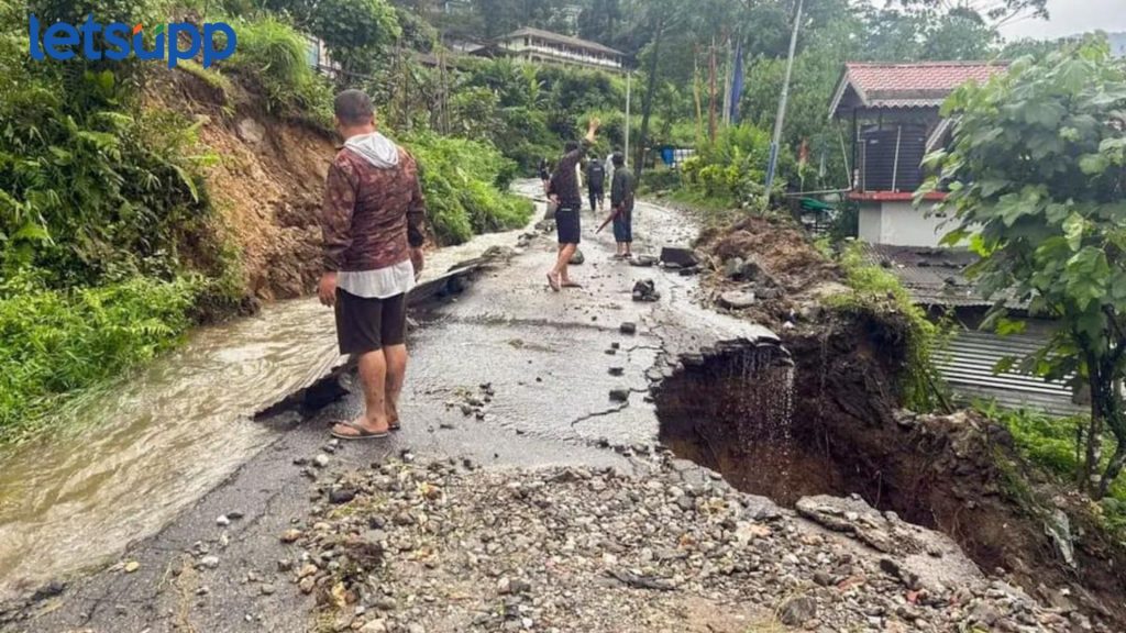 Sikkim Cloudburst : सिक्कीममध्ये पावसाचा हाहाकार, ढगफुटीमुळे 6 जणांचा मुत्यू तर 1200 पर्यटक अडकले