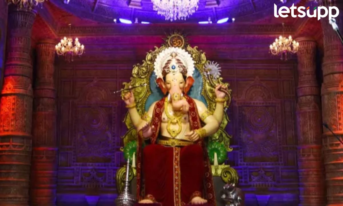 Ganeshotav 2024 साठी लालबागचा राजा सज्ज; पाऊल पूजनाह मूर्ती घडवण्यास सुरवात पाहा फोटो