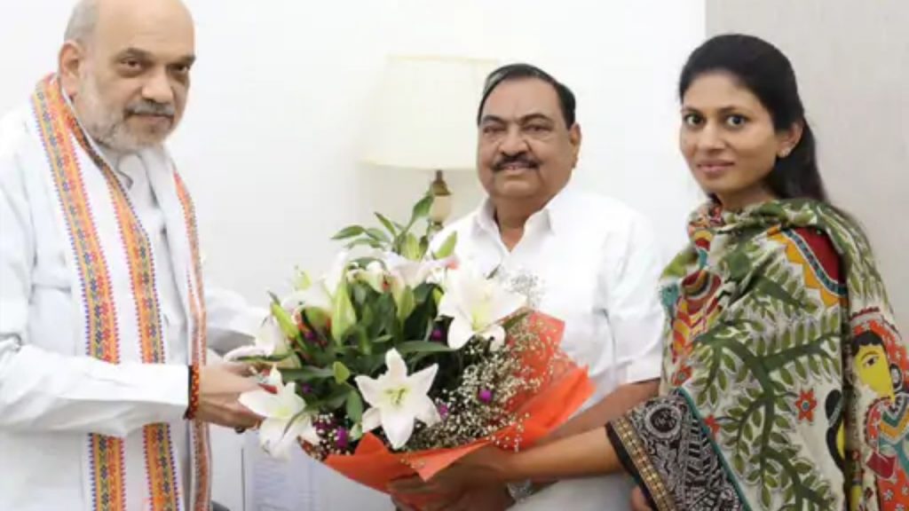 दिल्लीत खडसेंनी घेतली अमित शाहांची भेट; फडणवीसांना धक्का देत कमबॅकची तयारी?