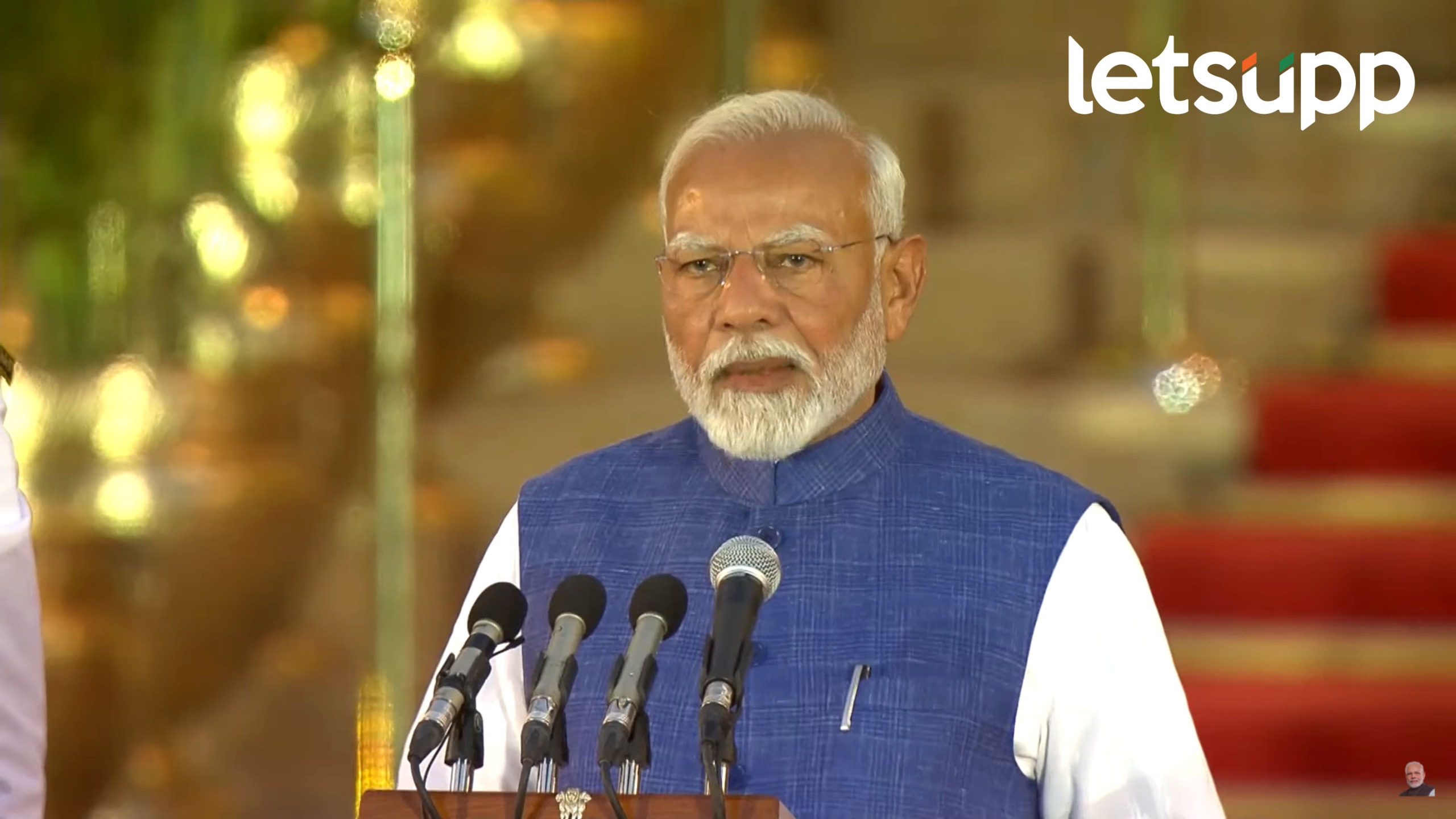 PM Modi : “मैं नरेंद्र दामोदरदास मोदी..” तिसऱ्यांदा शपथ घेत मोदी पंतप्रधानपदी विराजमान