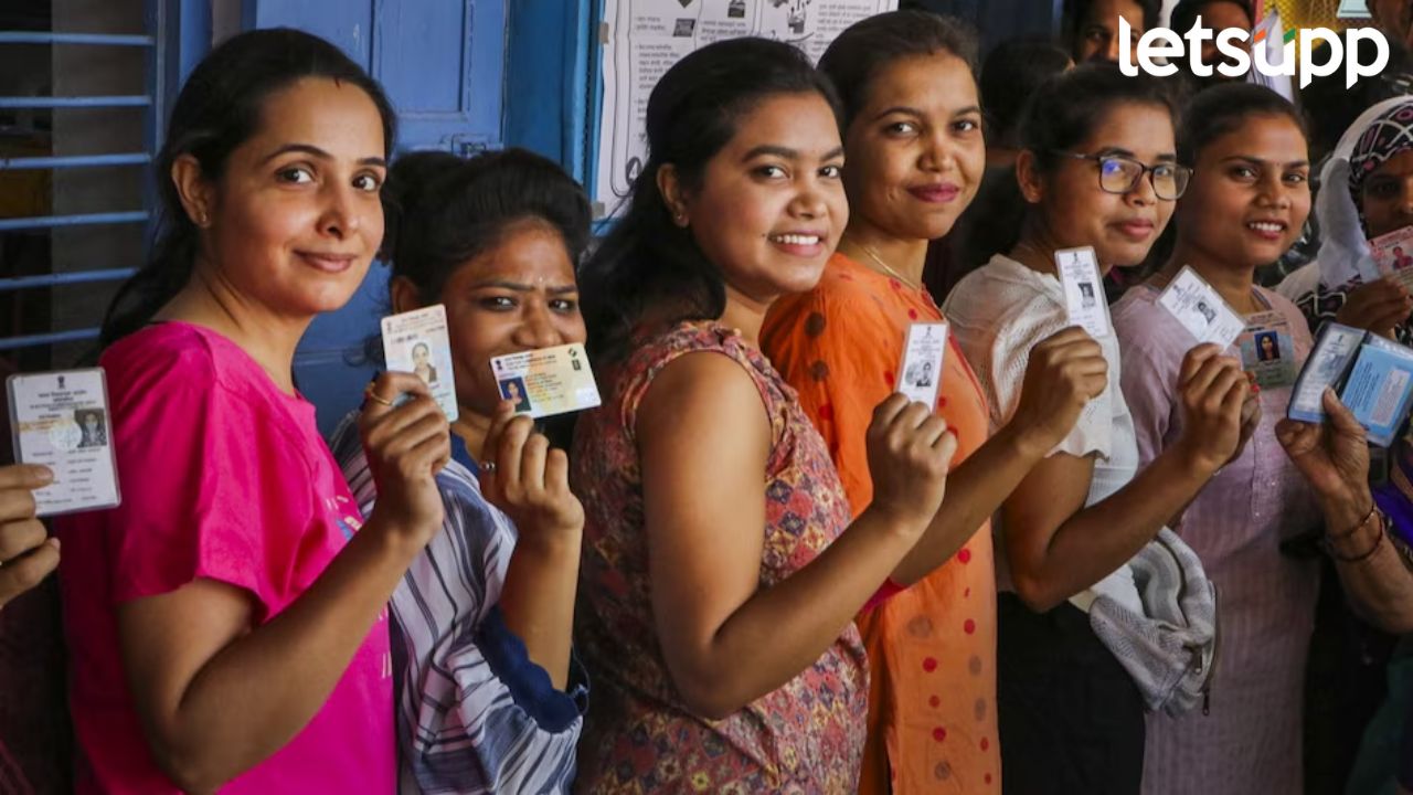 लोकसभेच्या अखेरच्या टप्प्यात ६० टक्के मतदान; आठ हजार उमेदवारांचं भवितव्य मतपेटीत बंद लोकसभेच्या अखेरच्या टप्प्यात ६० टक्के मतदान; आठ हजार उमेदवारांचं भवितव्य मतपेटीत बंद