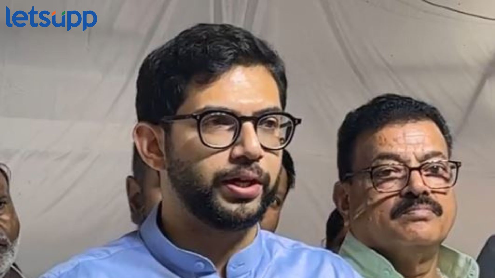 अंबानीच्या लग्नात तेजस ठाकरेंचा डान्स, भाजपचा विरोध अन् आदित्य ठाकरेंकडून पलटवार, म्हणाले, विरोध करणारे .. Aditya Thackeray On Tejas Thackeray : अंबानीच्या लग्नात तेजस ठाकरेंचा डान्स, भाजपचा विरोध अन् आदित्य ठाकरेंकडून पलटवार, म्हणाले, विरोध करणारे ..