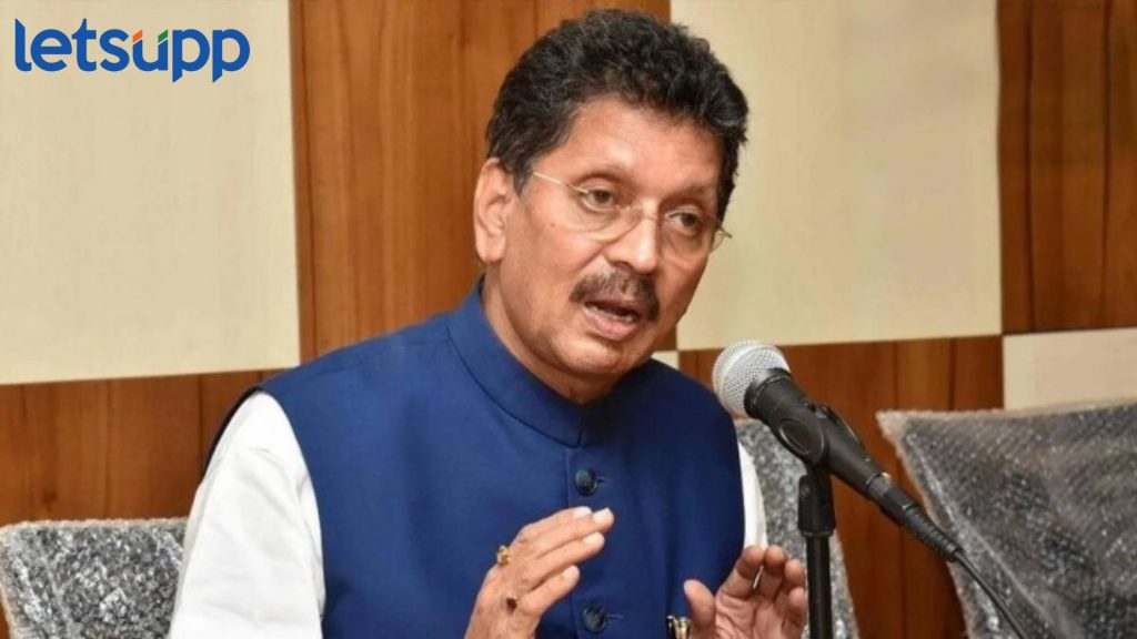 नव्या पेन्शनवर केसरकर बोलताच कर्मचाऱ्यांची घोषणाबाजी; मंत्र्यांनी एक भीतीही सांगितली !