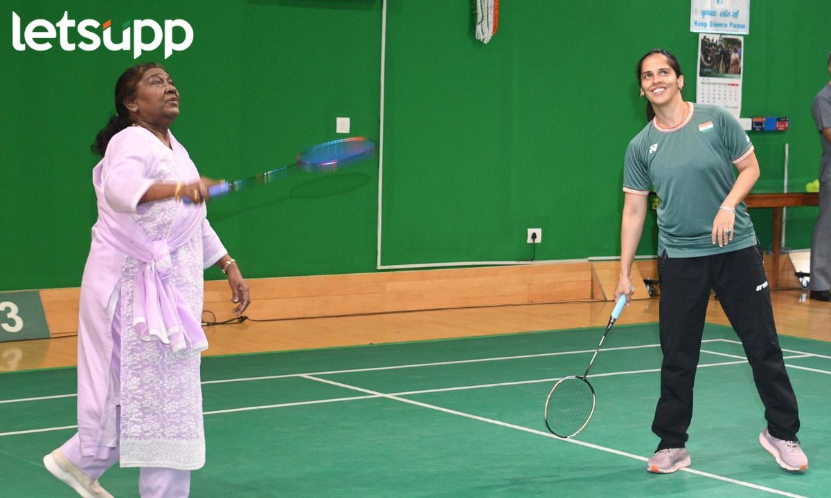 President Draupadi Murmu न् बॅडमिंटन कोर्टवर उतरल्या राष्ट्रपती द्रौपदी मुर्मू, पाहा खास फोटो