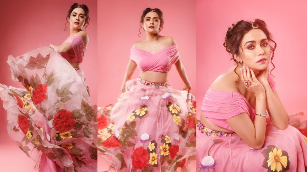 Amruta Khanvilkar: अमृता खानविलकरचा गुलाबी स्कर्टमधील ग्लॅमरस लूक, चाहते फिदा