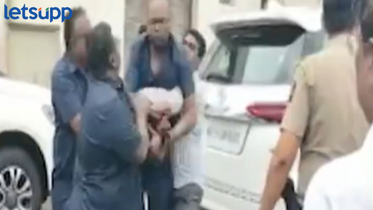 खासदार मानेंचा ड्रायव्हर आणि आमदारपुत्राच्या ड्रायव्हरची ‘फ्री स्टाइल’ हाणामारी; एकमेंकाचे कपडे फाडले Dhirsheel Mane