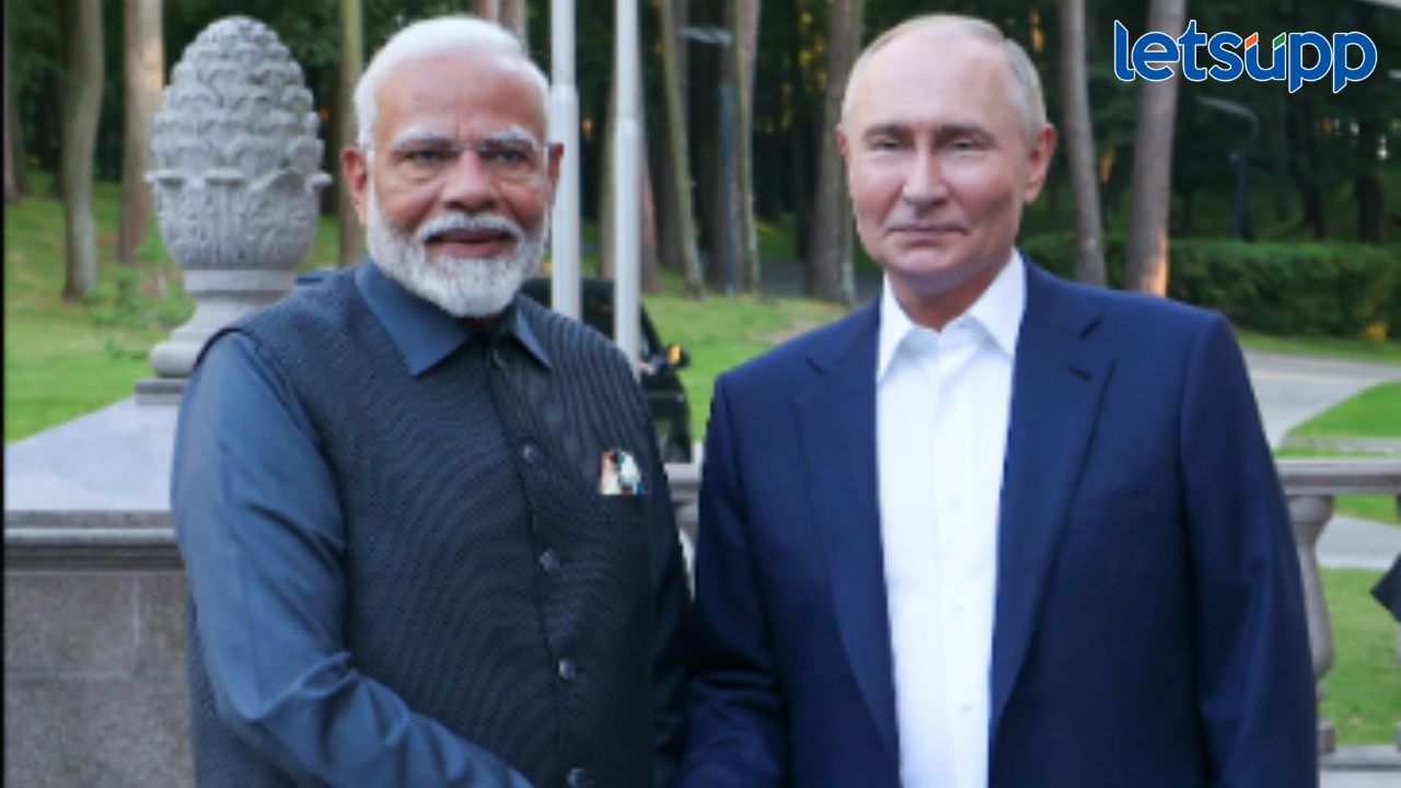 Video: प्रिय मित्र, वेलकम; पंतप्रधान नरेंद्र मोदींचं रशियाचे राष्ट्राध्यक्ष पुतिन यांच्याकडून दिलखूलास स्वागत आव्हानांनाही आव्हान देणं माझ्या डीएनएमध्येच; रशियामधून मोदींनी जगाला ललकारलं