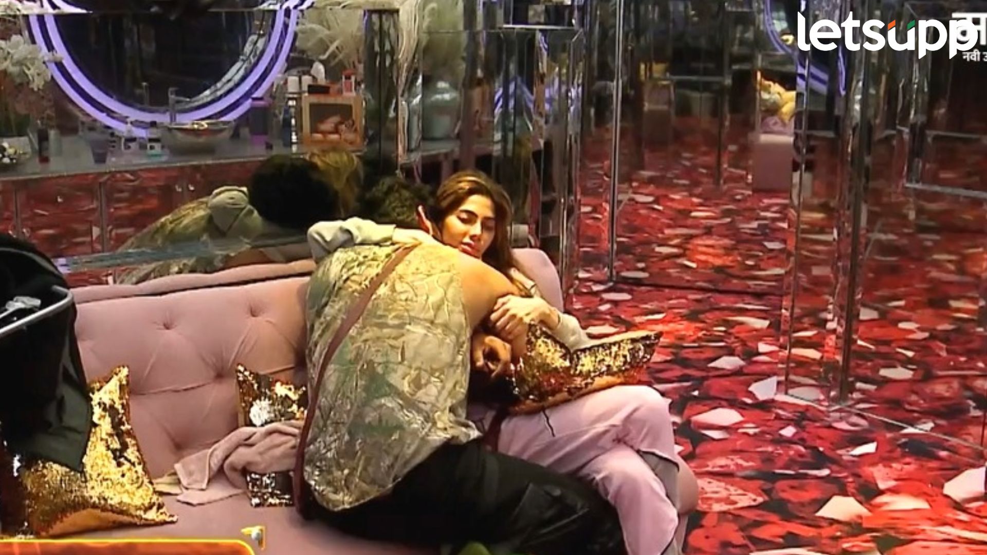 Bigg Boss Marathi: ‘बिग बॉस मराठी’च्या घरात तुटलेली मनं परत जुळणार, न सांगितलेल्या गोष्टी बाहेर येणार! Bigg Boss Marathi: 'बिग बॉस मराठी'च्या घरात तुटलेली मनं परत जुळणार, न सांगितलेल्या गोष्टी बाहेर येणार!