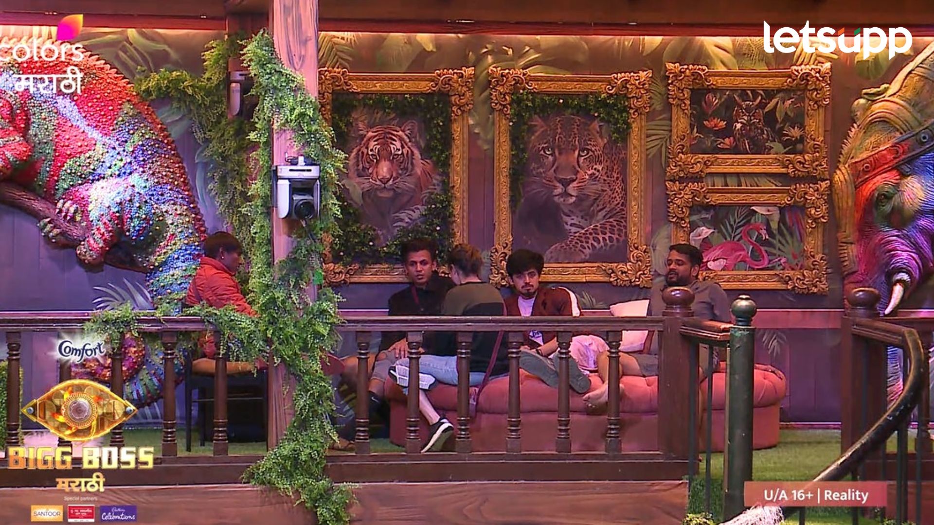 Bigg Boss Marathi : सूरजला समजावण्याचा DP चा तिखट कोल्हापुरी अंदाज पाहिलात का? Bigg Boss Marathi : सूरजला समजावण्याचा DP चा तिखट कोल्हापुरी अंदाज पाहिलात का?