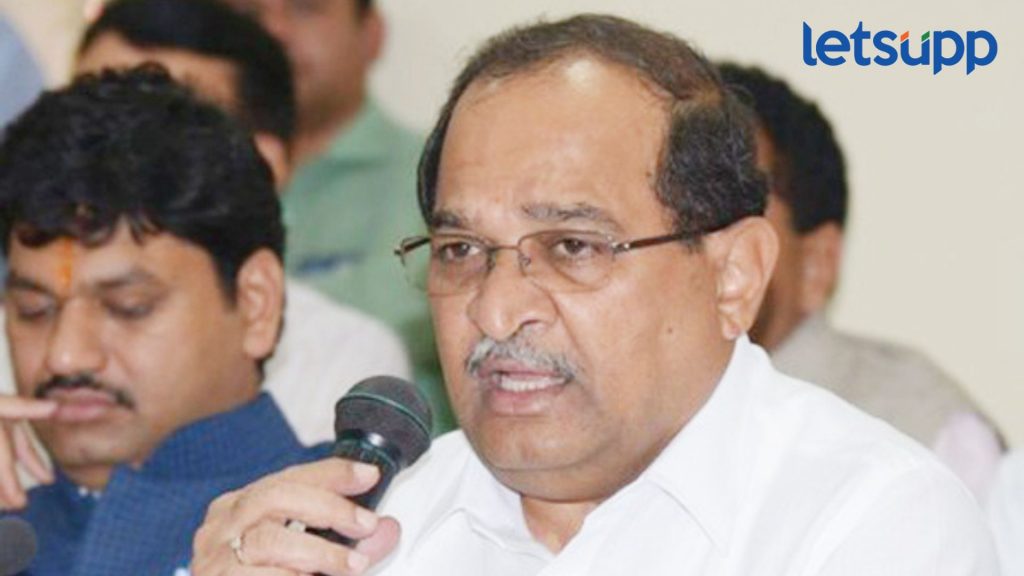 Radhakrishna Vikhe Patil : लाडकी बहीण योजनेला विरोध करणाऱ्या सावत्र भावांना ओळखा…विखेंचा विरोधकांना खोचक टोला