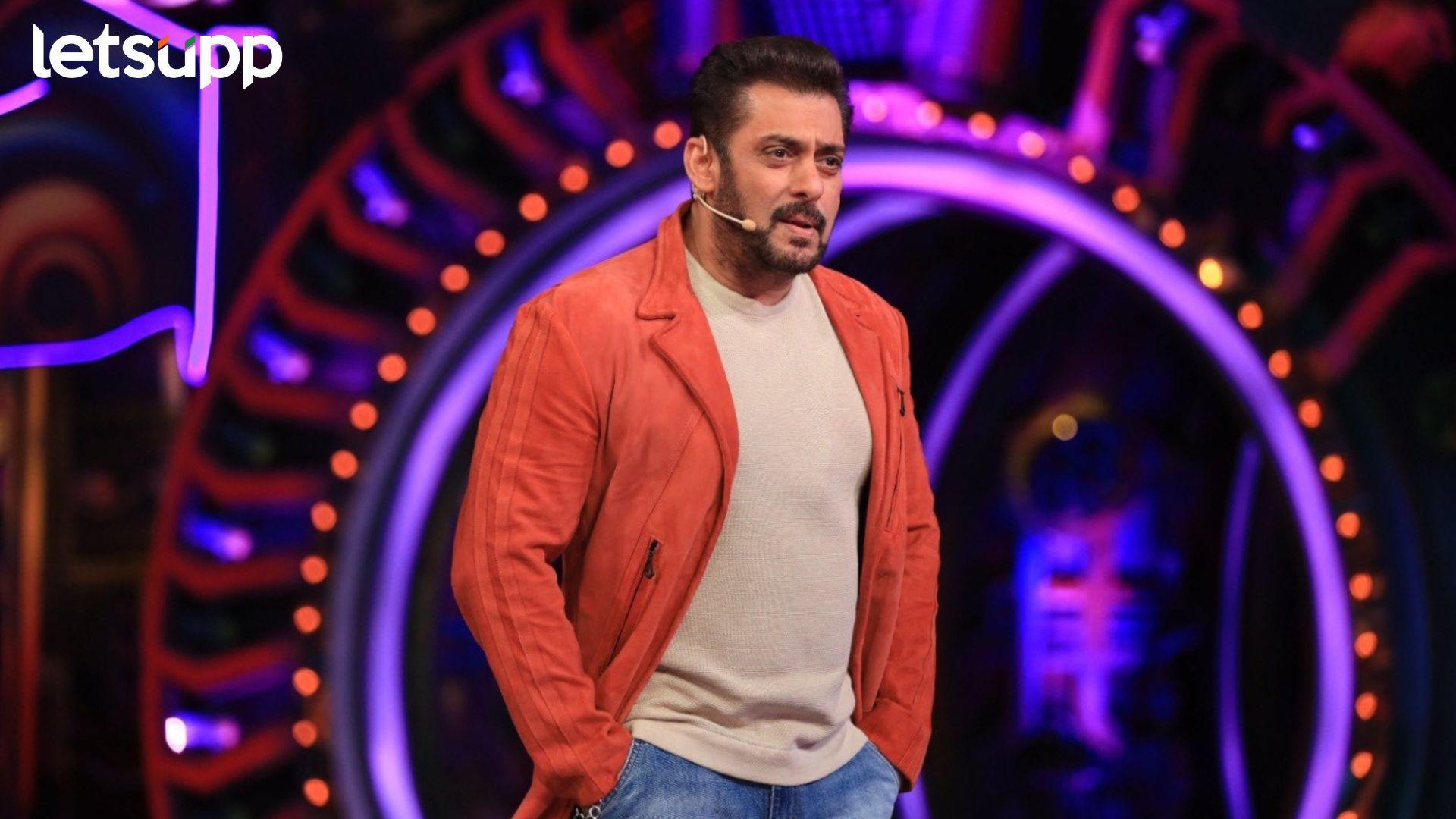 Salman Khan: सलमान खान ‘बिग बॉस ओटीटी-18’ शो करणार नाही होस्ट; कारण आलं समोर Salman Khan: सलमान खान ‘बिग बॉस ओटीटी-18’ शो करणार नाही होस्ट; कारण आलं समोर