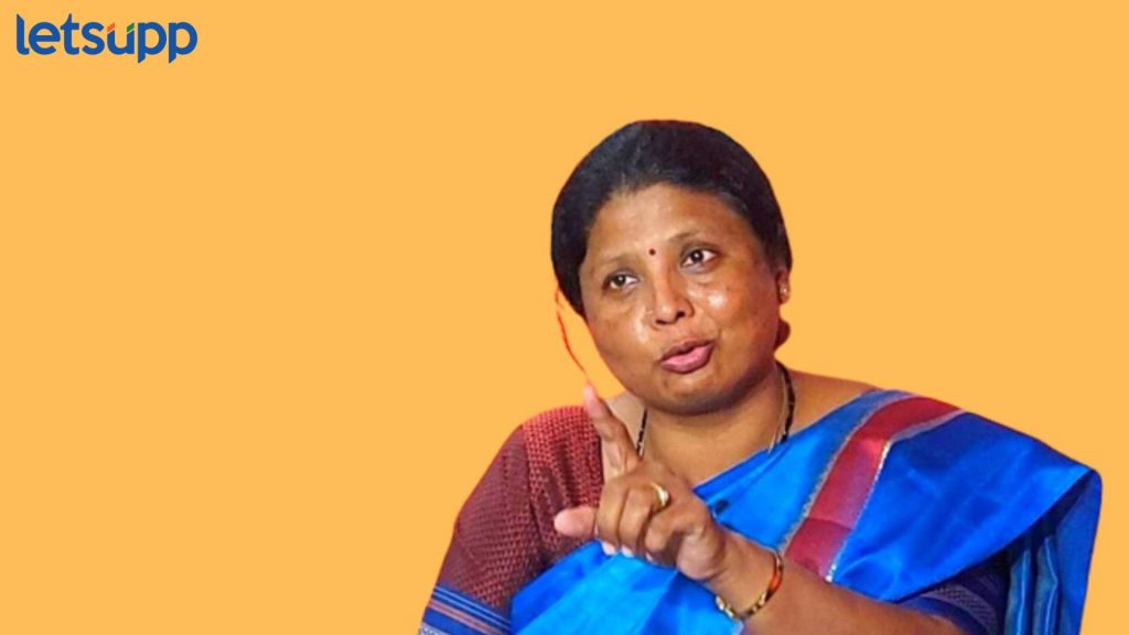 Sushma Andhare : 'येड्यांची जत्रा आणि कारभारी सतरा...', अंधारेंचा मुख्यमंत्र्यांसह उपमुख्यमंत्र्यांवर हल्लाबोल