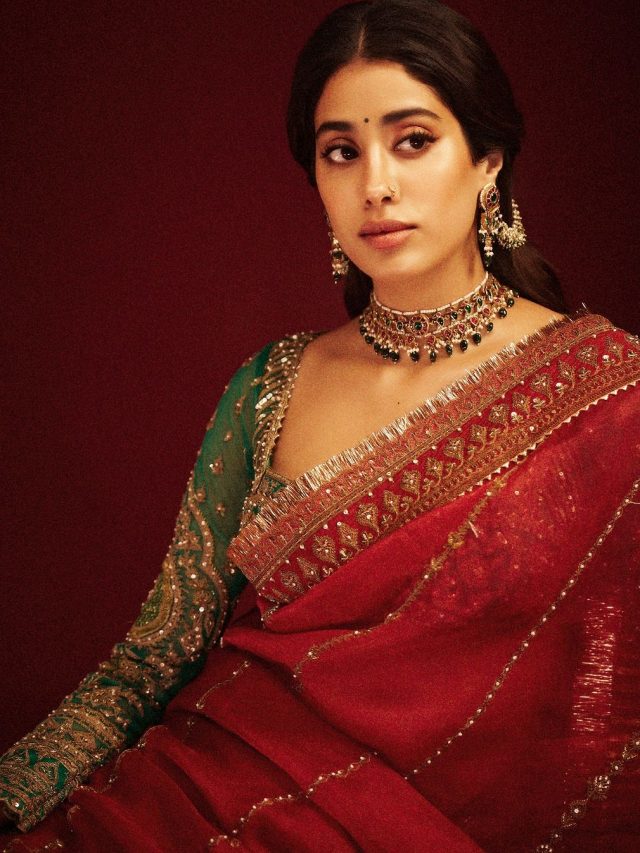 Janhvi Kapoor  : जान्हवी कपूरचा 'सोज्वळ नारी' लूक पाहिलात?