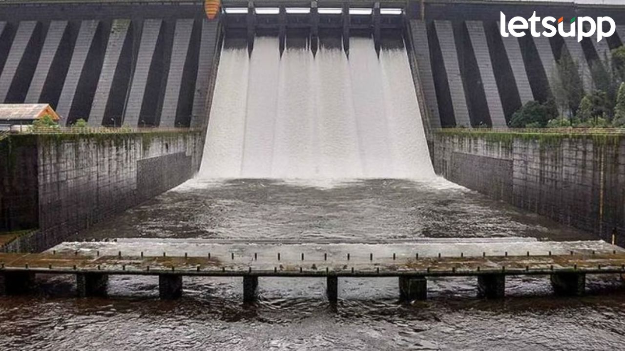 Koyna Dam: कोयना धरणातील पाण्याचा विसर्ग बंद; धरण परिसरात पावसाचा जोर ओसरला Koyna Dam: कोयना धरणातील पाण्याचा विसर्ग बंद; धरण परिसरात पावसाचा जोर ओसरला