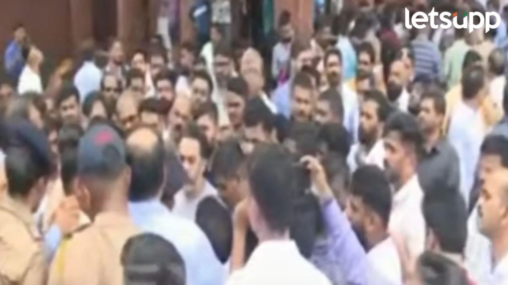 मोठी बातमी! मालवण राड्या प्रकरणी ४२ जणांवर गुन्हा दाखल; पोलिसांची कारवाई