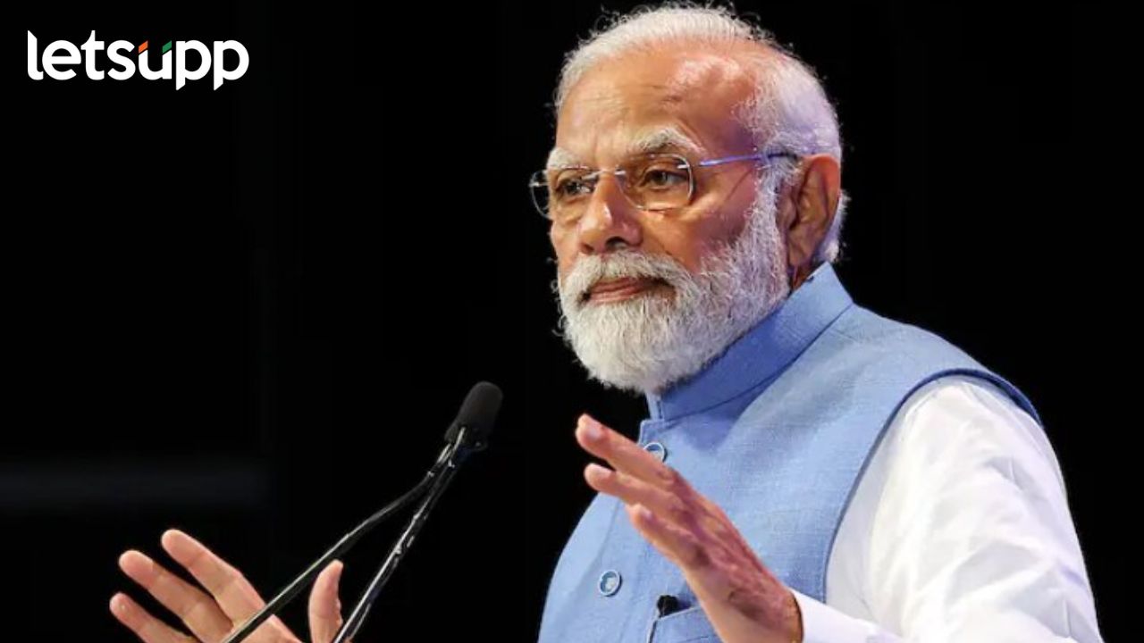 स्वातंत्र्यानंतर सर्वात जास्त काम आमच्या दहा वर्षात झालं; जळगावच्या सभेत मोदींचा विरोधकांवर घणाघात Lakhpati didi : 'तुमच्यामध्ये माता जिजाऊ अन् बहिणाबाईंची छाप'; जळगावमध्ये पंतप्रधान मोदींच प्रतिपादन