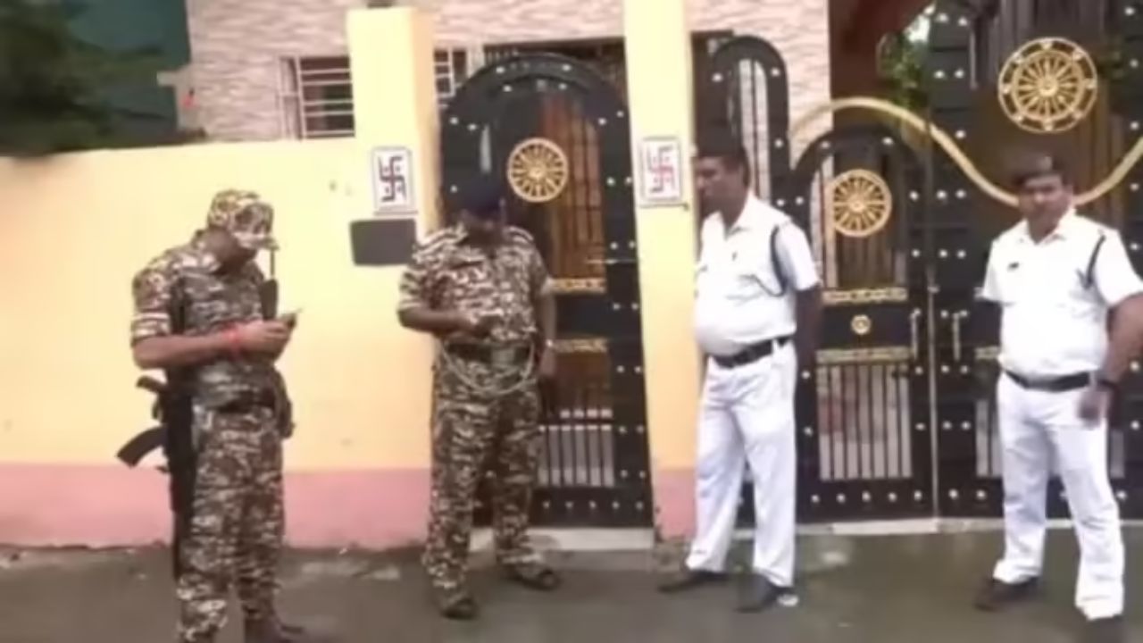 मोठी बातमी! संदीप घोष गोत्यात; ‘आरजी कर’ भ्रष्टाचारात 15 ठिकाणी CBI ची छापेमारी Kolkata