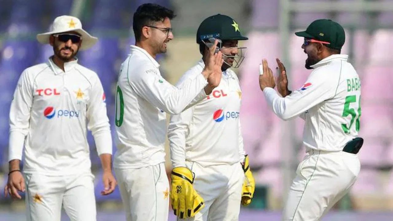 पाकिस्तानला तिहेरी झटका! सामना गमावला, आयसीसीने केली मोठी कारवाई Pakistan Cricket