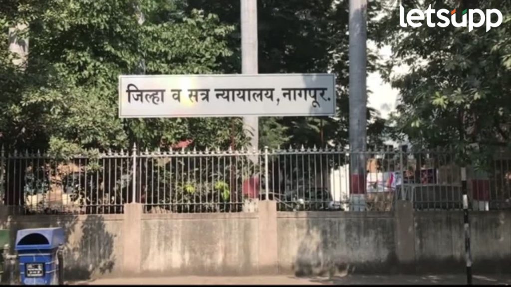 धक्कादायक! युक्तिवाद सुरु असतानाच वकिलाला हृदयविकाराचा झटका; तातडीने रुग्णालयात नेलं पण..