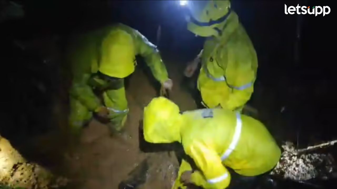 Uttarakhand Rain : उत्तराखंडमध्ये मुसळधार पाऊस; भूस्खलनात 4 मजुरांचा मृत्यू, बचाव कार्य सुरू Uttarakhand Rain : उत्तराखंडमध्ये मुसळधार पाऊस; भूस्खलनात 4 मजुरांचा मृत्यू, बचाव कार्य सुरू