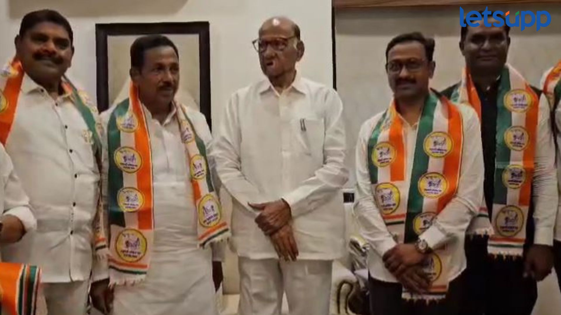 मोठी बातमी! वडगावशेरीत भाजपला धक्का, बापू पठारे शरद पवारांच्या राष्ट्रवादीमध्ये दाखल Bapu Pathare : मोठी बातमी! वडगावशेरीत भाजपला धक्का, बापु पठारे शरद पवारांच्या राष्ट्रवादीमध्ये दाखल