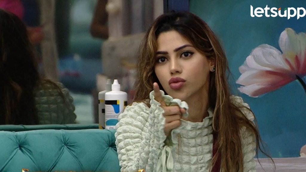 Bigg Boss Marathi: 'तुम्ही लोकांच्या भावनांचा खेळ केलाय'; अभिजीतने निक्कीला सुनावलं