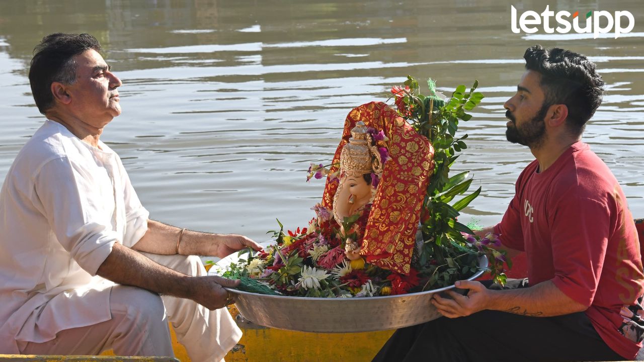 Ganpati Bappa Visarjan : भव्य विसर्जन मिरवणुकीने काश्मीरमधील सार्वजनिक गणेशोत्सवाची सांगता Ganpati Bappa Visarjan (2)