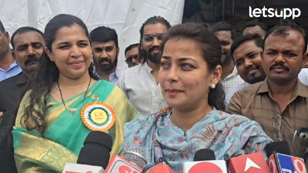 Jayashree Thorat & Praniti Shinde