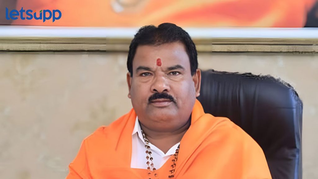 MLA Sanjay Gaikwad : मोठी बातमी! राहुल गांधींवर वादग्रस्त विधान करणाऱ्या आमदार संजय गायकवाडांवर गुन्हा दाखल