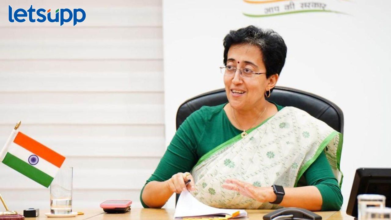 दिल्ली विधानसभेत वादळी चर्चा; ‘आप’चा आंबेडकरांच्या फोटोवरून वाद, आतिशीसह अनेकजण निलंबित दिल्ली विधानसभेत वादळी चर्चा; 'आप'चा आंबेडकरांच्या फोटोवरून वाद, आतिशीसह अनेकजण निलंबित