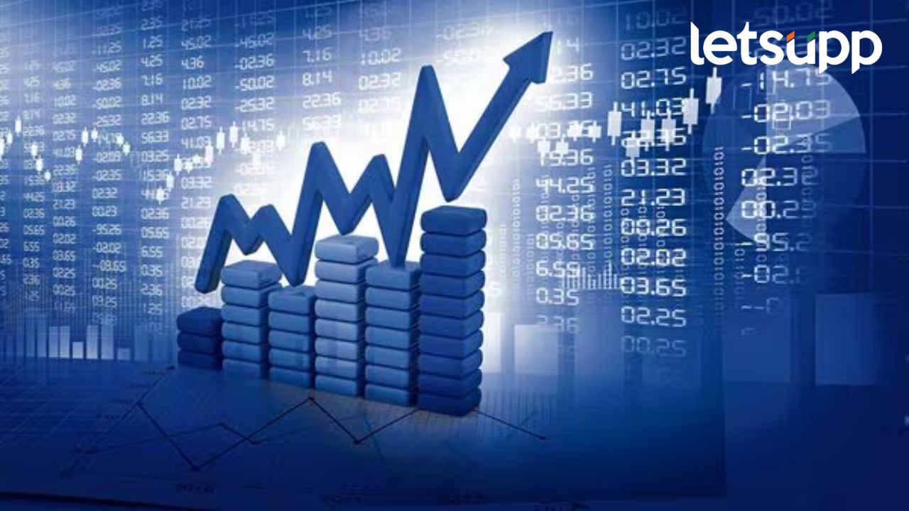 Stock Market : आज शेअर बाजार उघडताच सेन्सेक्स-निफ्टीने गाठला नवा उच्चांक; कोणते शेअर्स वधारले? Stock Market : आज शेअर बाजार उघडताच सेन्सेक्स-निफ्टीने गाठला नवा उच्चांक; कोणते शेअर्स वधारले?