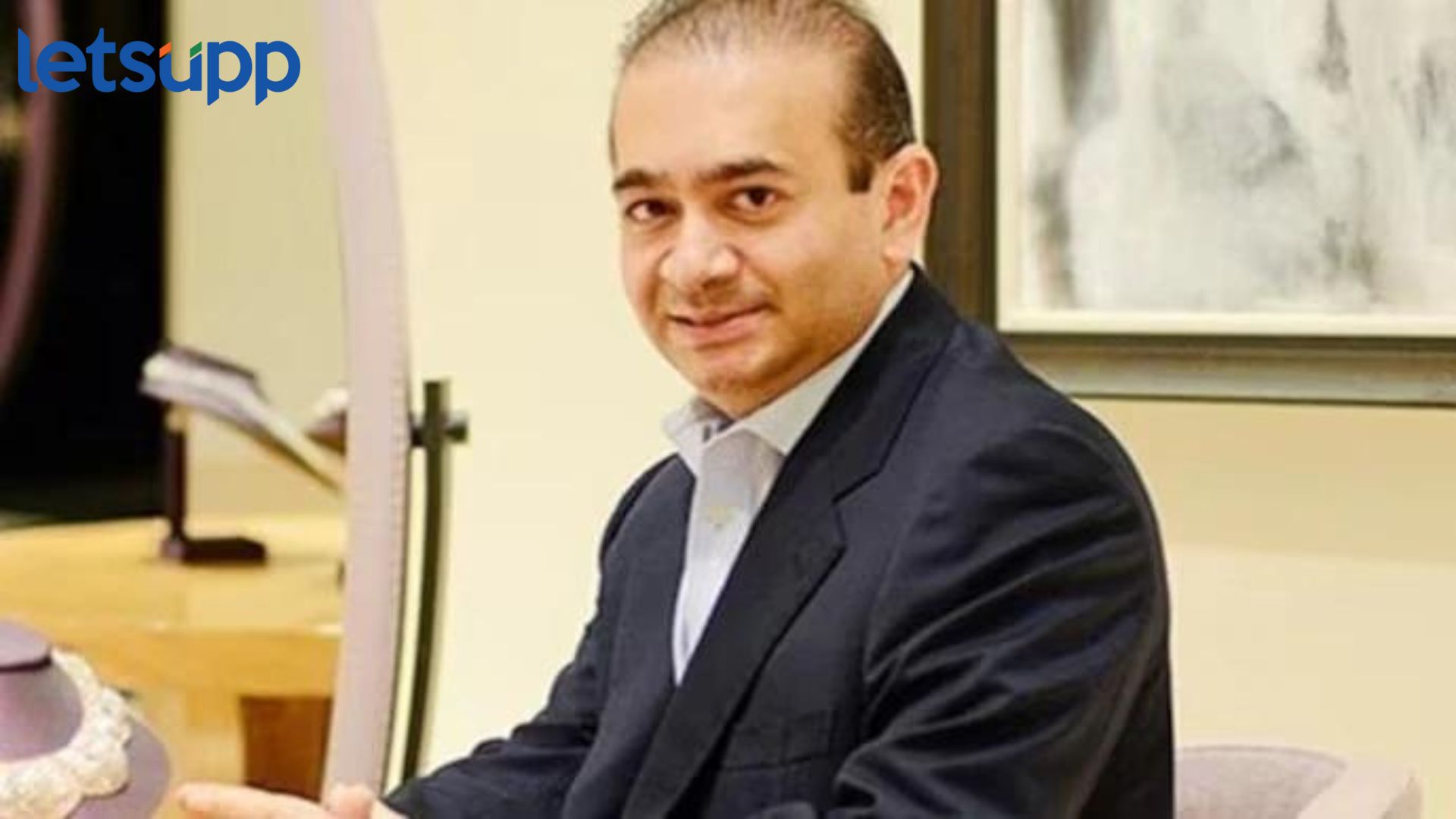 फरार नीरव मोदीवर ईडीची मोठी कारवाई, करोडो रुपयांची मालमत्ता जप्त Nirav Modi : फरार नीरव मोदीवर ईडीची मोठी कारवाई, करोडो रुपयांची मालमत्ता जप्त