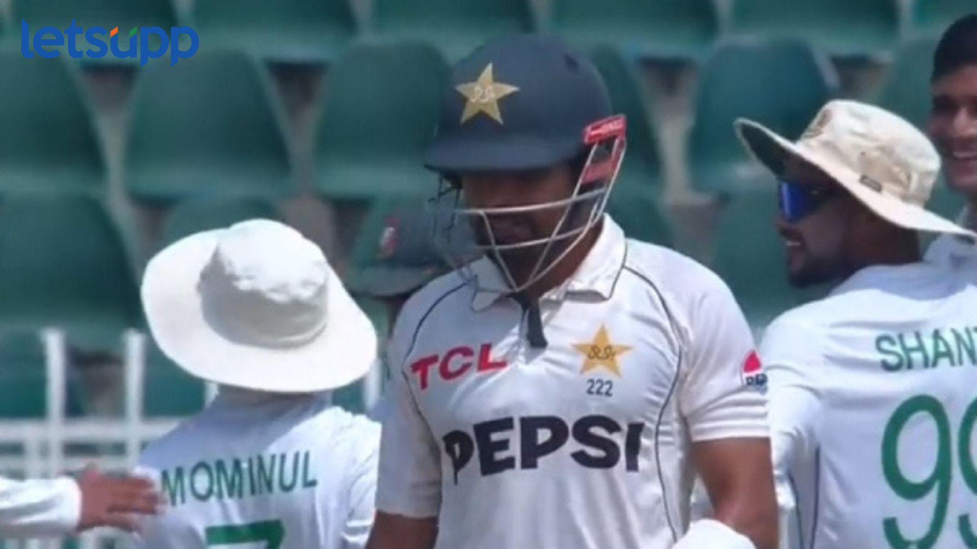 PAK vs BAN: बांगलादेशने काढली इज्जत, पाकिस्तानचा कसोटी मालिकेत होणार क्लीन स्वीप? PAK vs BAN: बांगलादेशने काढली इज्जत, पाकिस्तानचा कसोटी मालिकेत होणार क्लीन स्वीप?