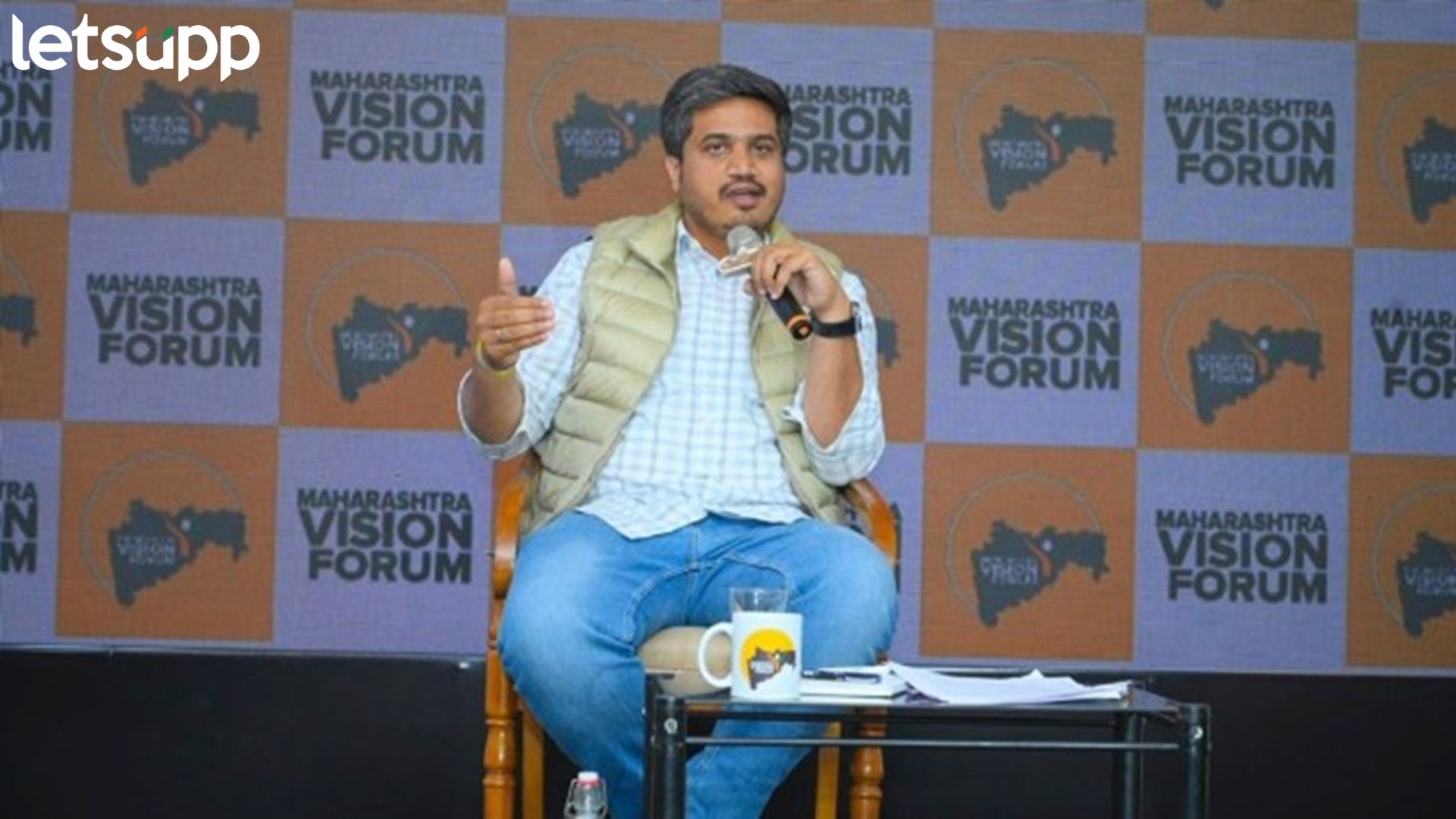 अजित पवार गटासह भाजपचे अनेक लोक संपर्कात, रोहित पवारांचा मोठा दावा Rohit Pawar On Ajit Pawar : दादाचं नाही तर भाजपचे अनेक लोक संपर्कात, रोहित पवारांचा मोठा दावा