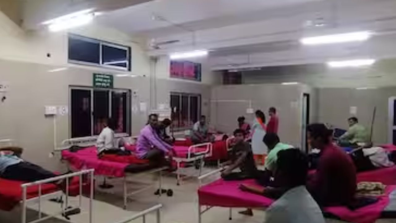 धक्कादायक! जेवणाच्या भाजीत पाल, तीच भाजी लोकांच्या पोटात; भंडाऱ्यात 51 जणांना विषबाधा Bhandara News