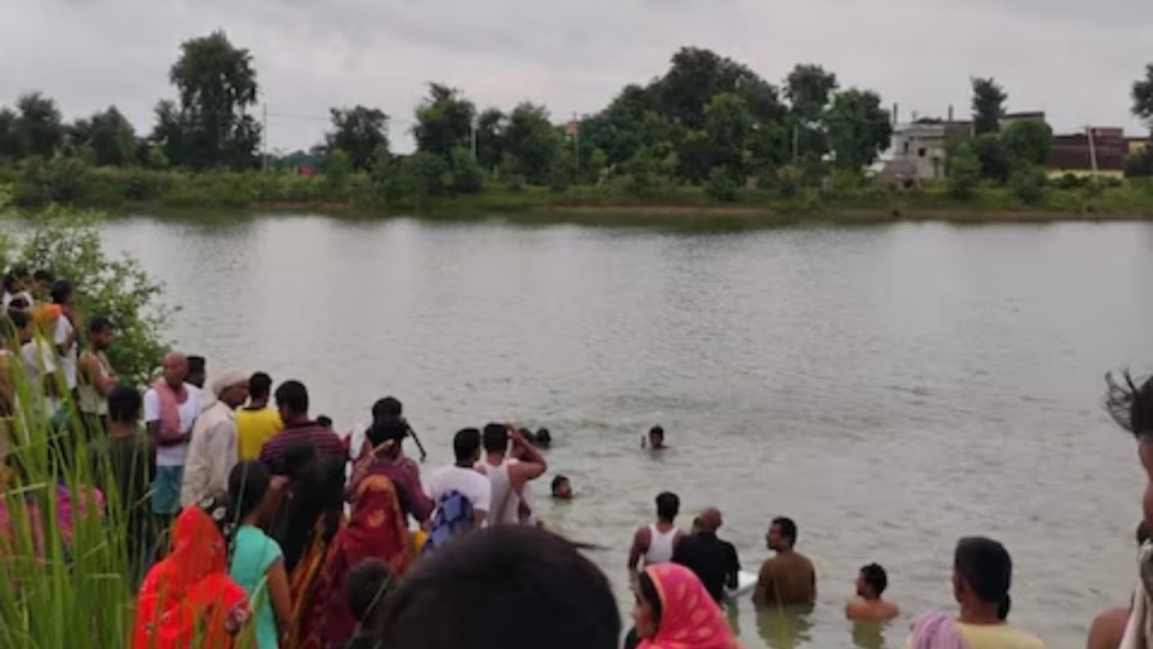 धक्कादायक! बिहारमध्ये नदीत बुडून ४१ जणांचा मृत्यू; जितिया व्रतानिमित्त स्नान बेतले जीवावर.. Ganga River
