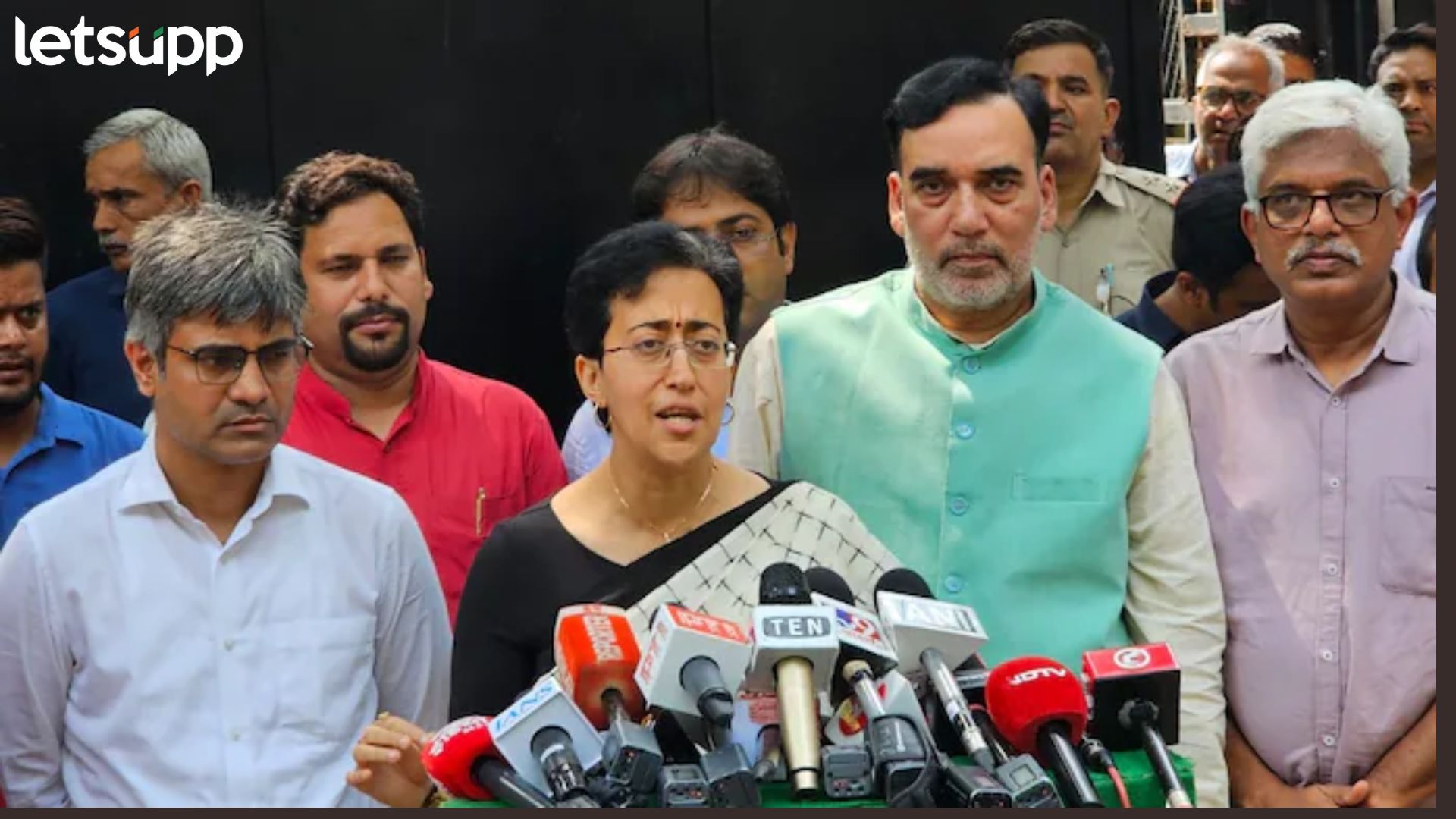 आज मी दुःखी, माझे अभिनंदन करू नका; दिल्लीची कमांड मिळालेल्या आतिशींची पहिली प्रतिक्रिया Letsupp Image 2024 09 17T135019.368