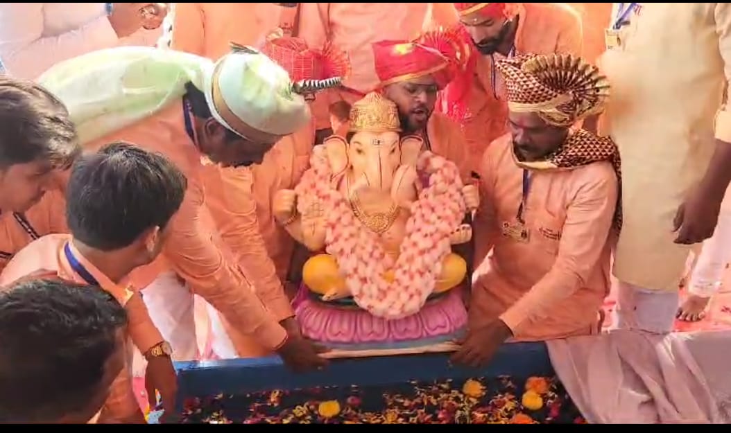 LIVE : पुण्यातील पाचही मानाच्या गणपतींचे विसर्जन Pune Festival