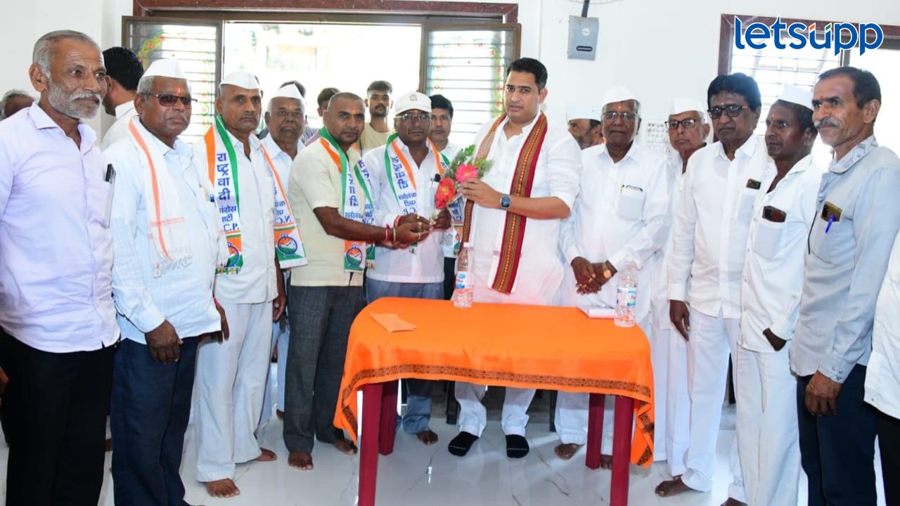 कोल्हे गटाला पुन्हा धक्का! अमृत संजीवनीचे माजी संचालक विकास शिंदे राष्ट्रवादीत… Aashutosh Kale