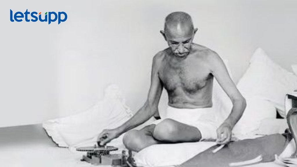 आज महात्मा गांधी जयंती! कोसो दूर अहिंसेची पाऊलवाट चालणारे बापू; काय होते जगण्याचे विचार?
