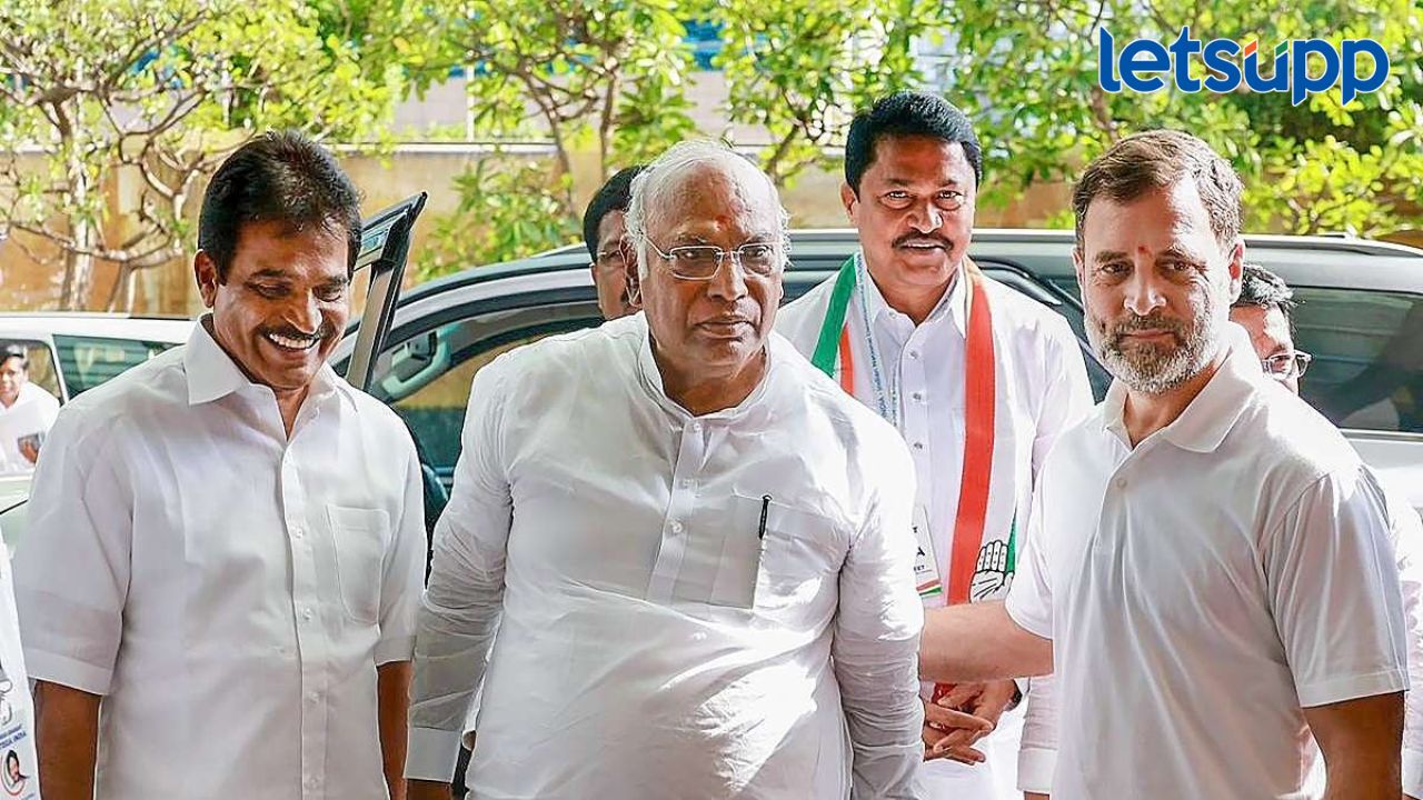 दिल्ली सोडू नका! खर्गेंच्या घरी महत्त्वाची बैठक; काँग्रेस अन् ठाकरे गटातील तणावावर तोडगा निघणार? दिल्ली सोडू नका! खर्गेंच्या घरी महत्त्वाची बैठक; काँग्रेस अन् ठाकरे गटातील तणावावर तोडगा निघणार?